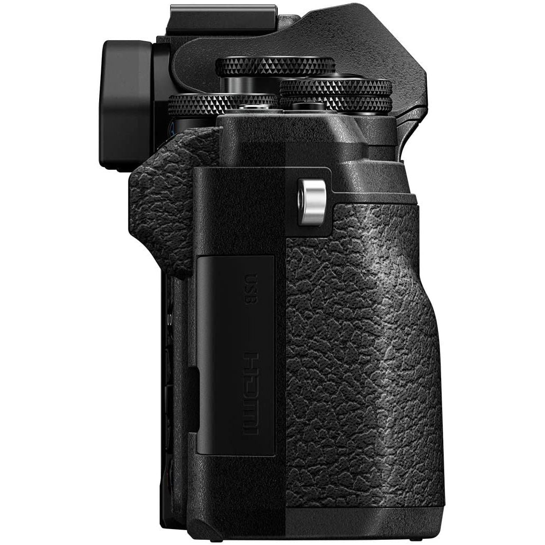 Olympus OM-D E-M10 Mark IV + 14-42mm F3.5‑5.6 EZ PANCAKE (BLACK) GARANZIA ITALIA POLYPHOTO 2 ANNI