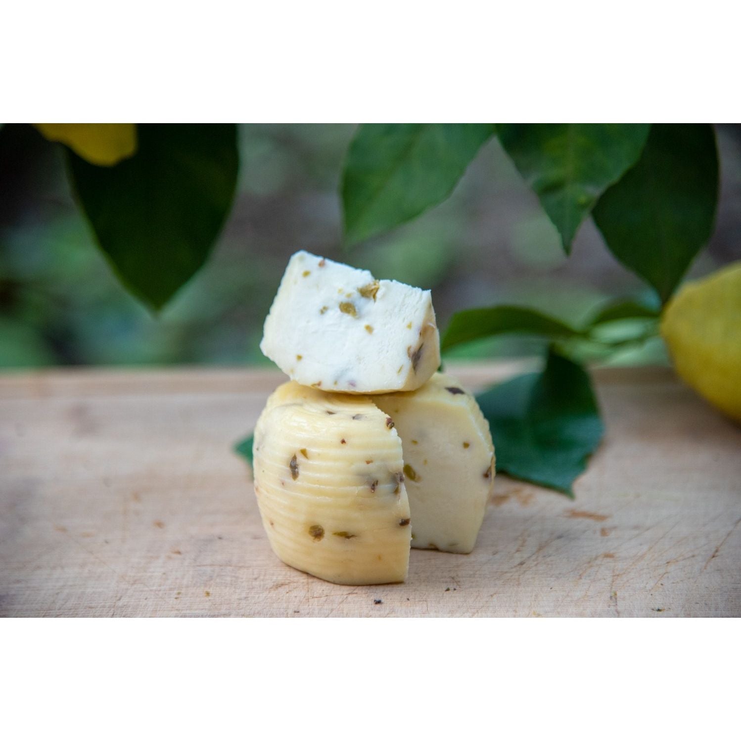 Caciotta alle olive Prodotto In Penisola Sorrentina Conf. da 1 Kg.