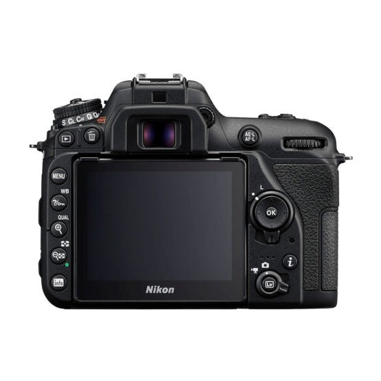Nikon D7500 18-140mm VR + SD 32GB LEXAR  OMAGGIO GARANZIA NITAL 4 ANNI