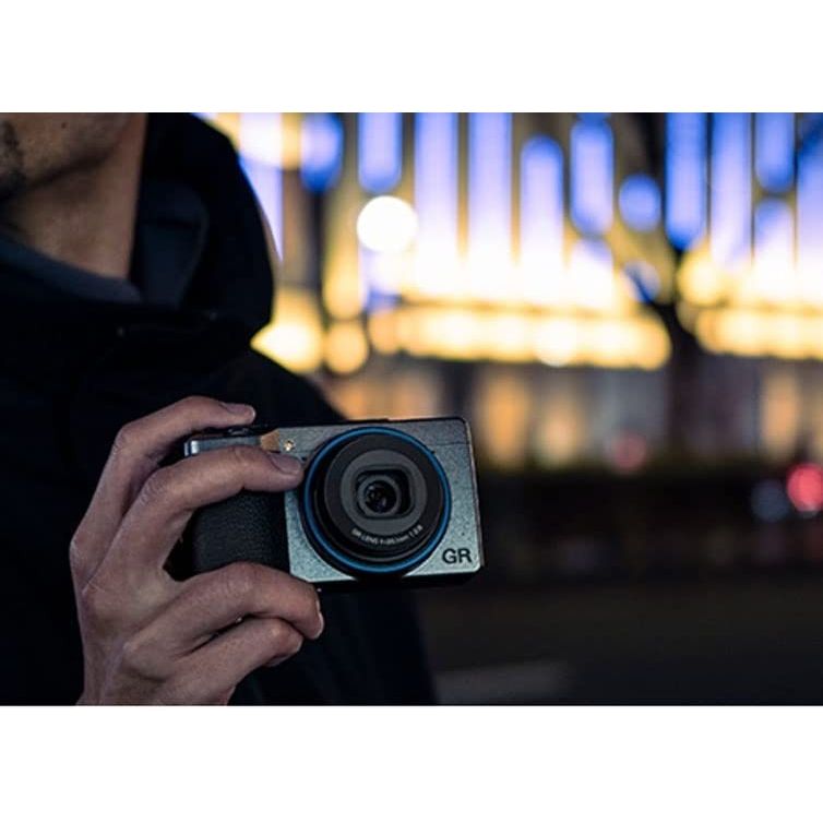 RICOH GR IIIX URBAN EDITION + Custodia GC 11 GARANZIA ITALIA FOWA 4 ANNI