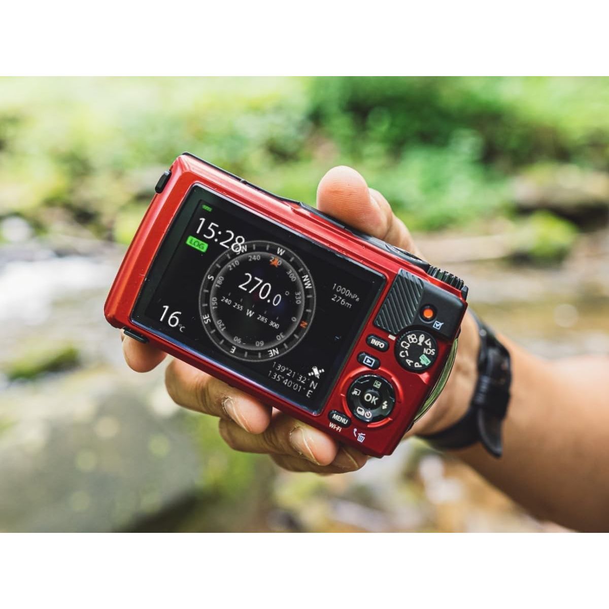 Olympus Tough TG-7 (Red) - GARANZIA ITALIA POLYPHOTO 2 ANNI