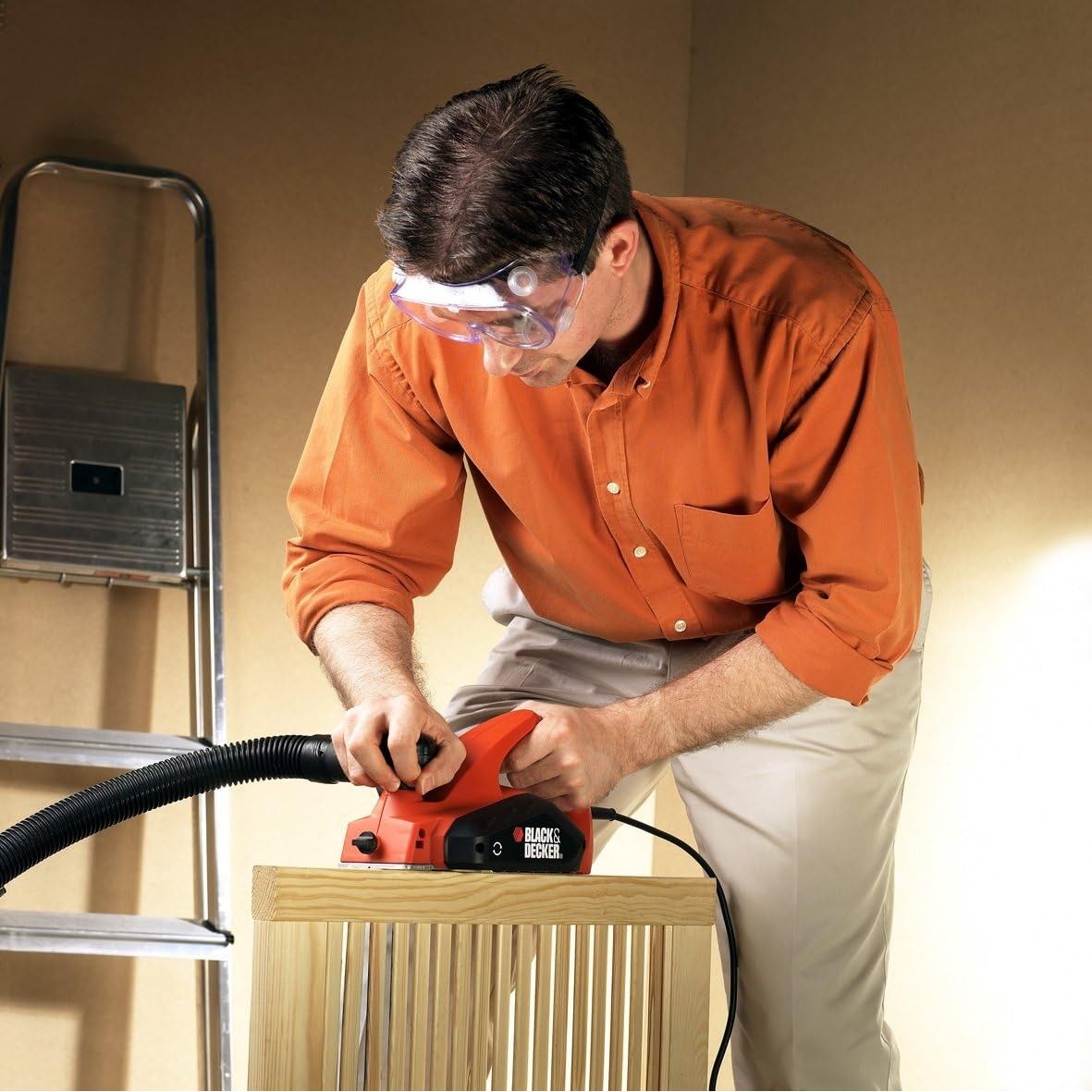 BLACK+DECKER KW712-QS Pialla 650 W USATO