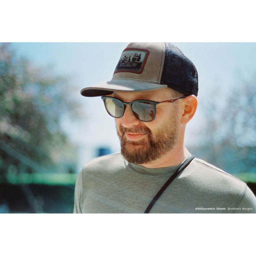 CineStill Dynamic 400 36 Black e White Film 135mm (Confezione da 1)