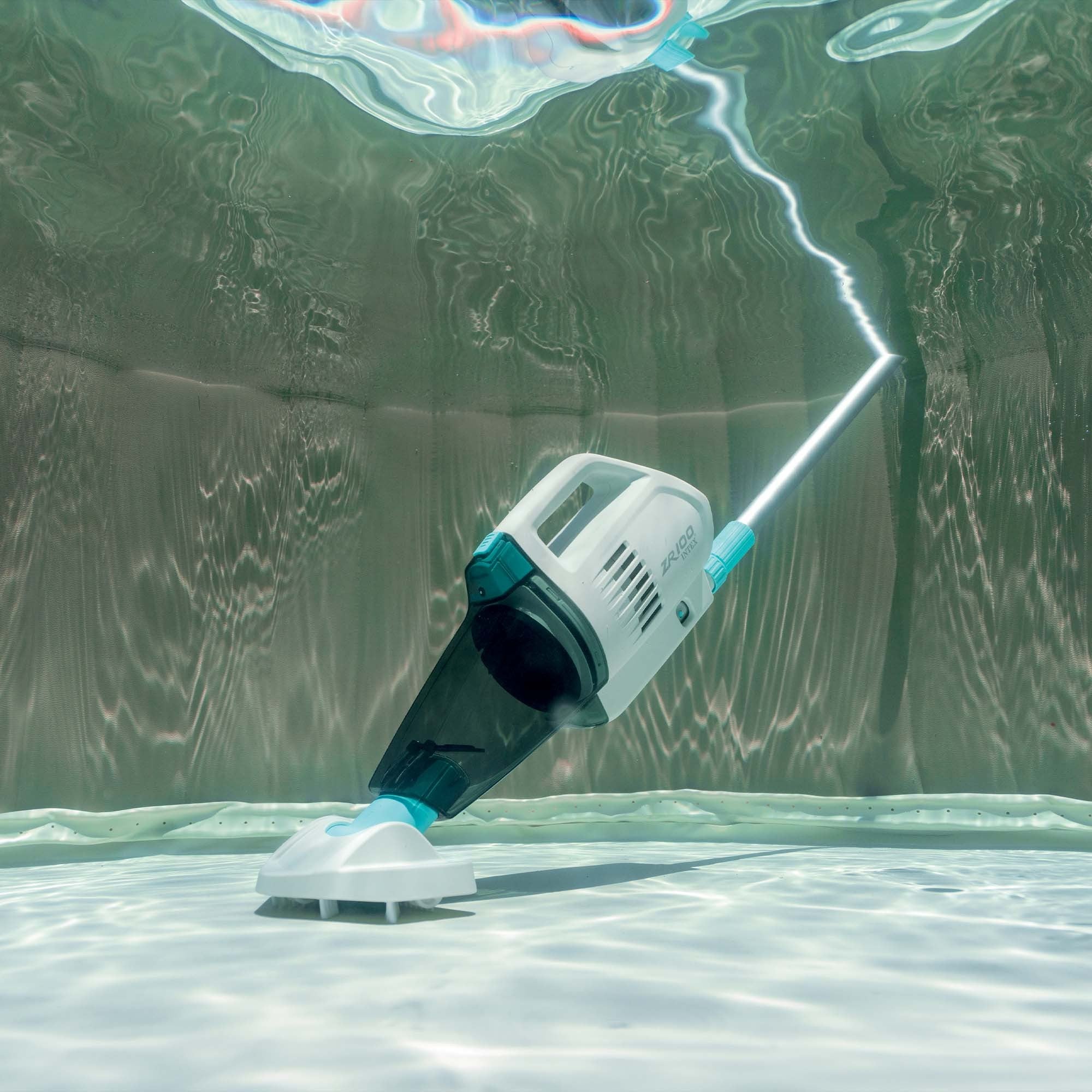 Intex 28626 Aspirapolvere Vacuum Ricaricabile ZR 100 Per Piscine e Pure SPA