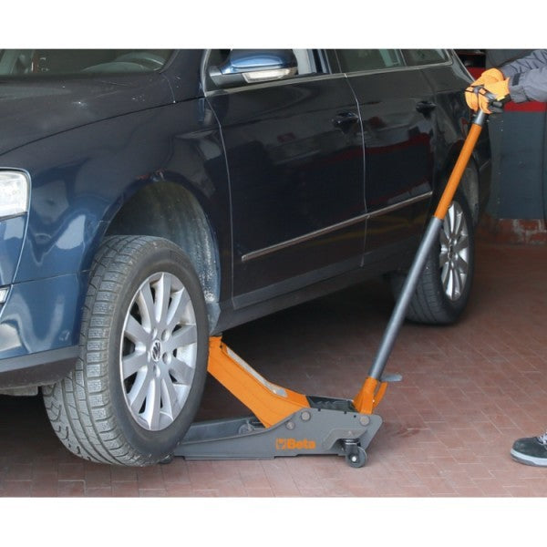 Beta Sollevatore Idraulico Ribassato a 4 Ruote Da 2 Tonnellate 3029/2T