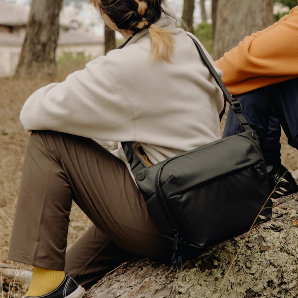 PEAK DESIGN BEDS-6-BK-2-Everyday Sling 6L v2 - Black