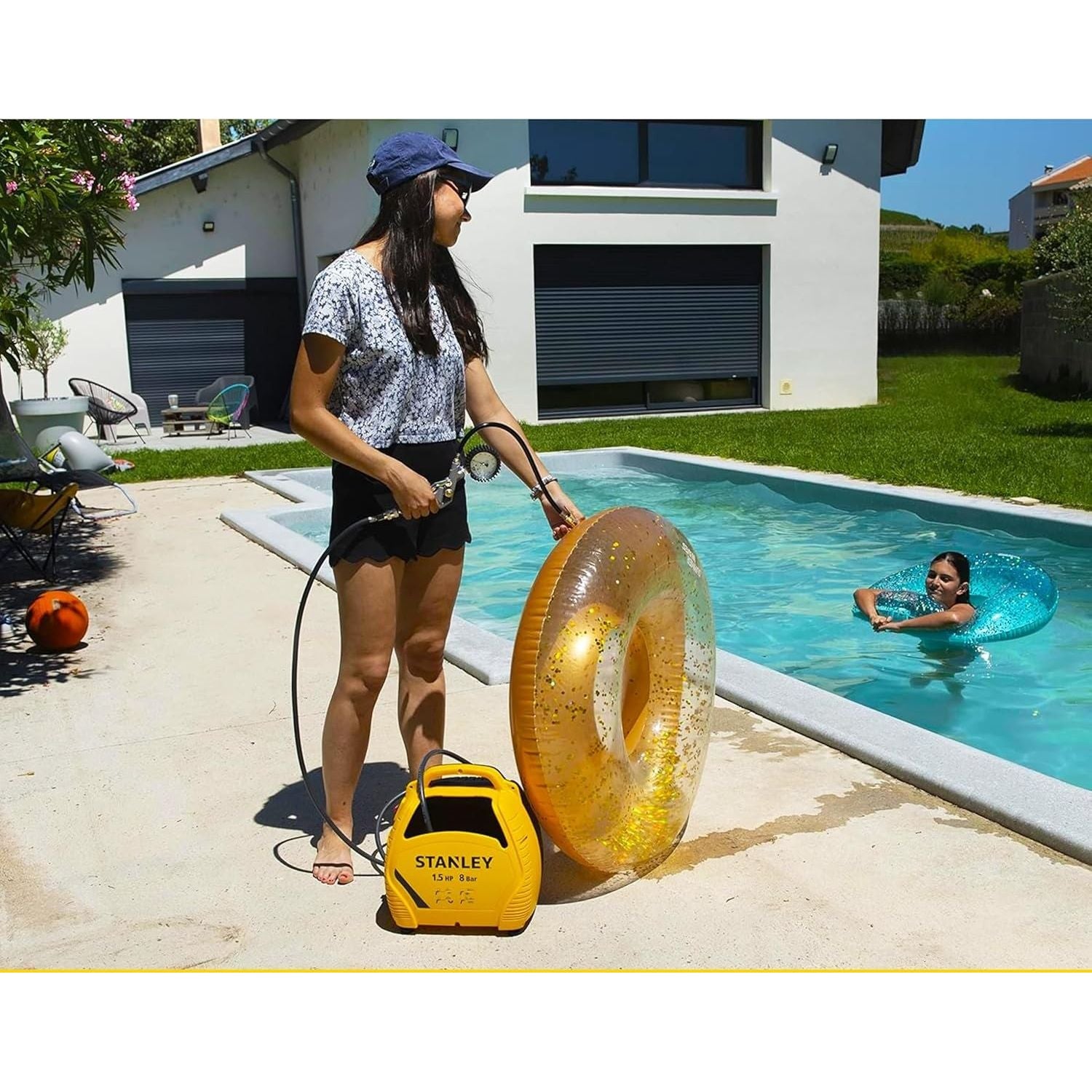 Stanley Air Kit Compressore Aria Elettrico Compatto E Portatile Motore 1.5 HP Potenza 8 Bar