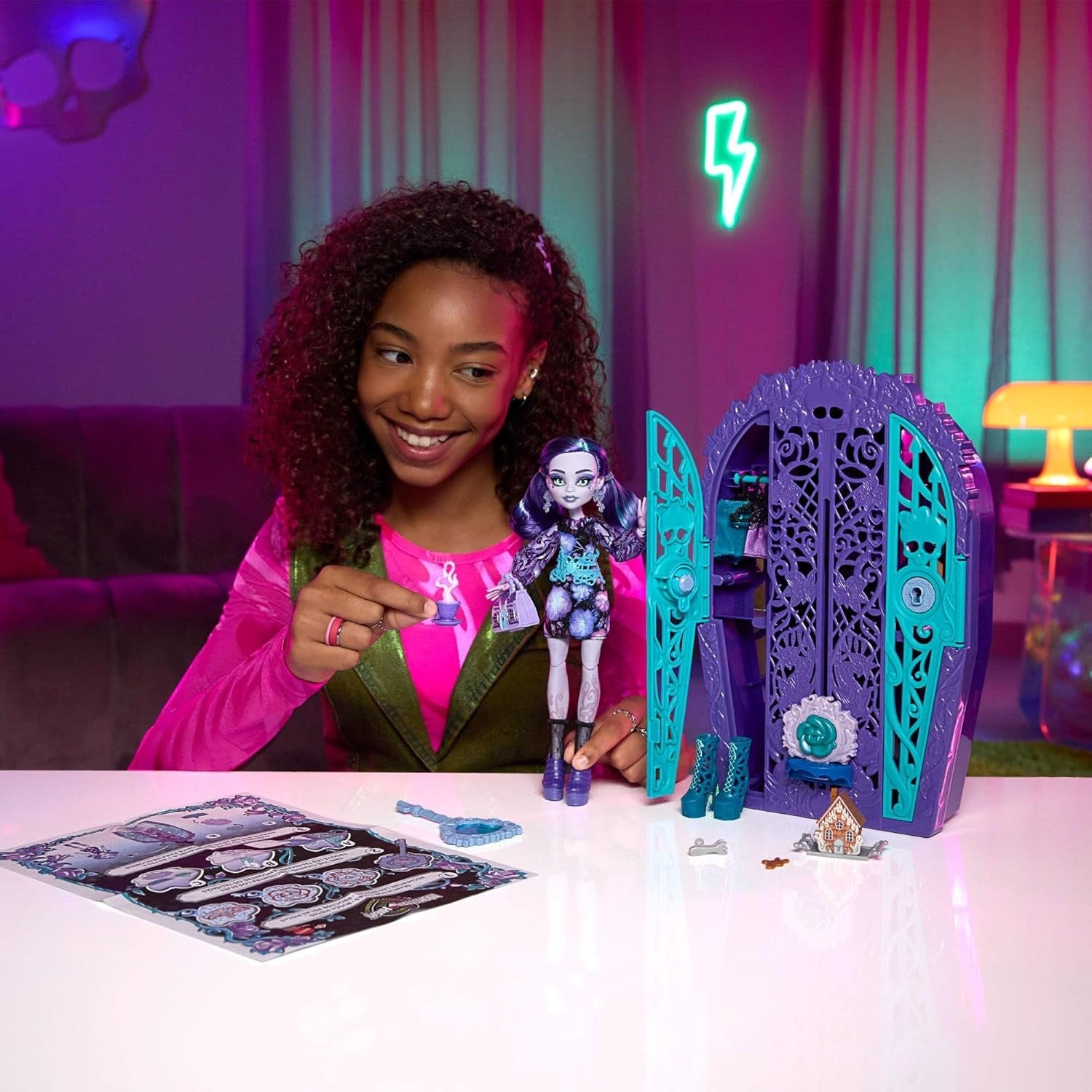Monster High MIDNIGHT GARDEN: Twila