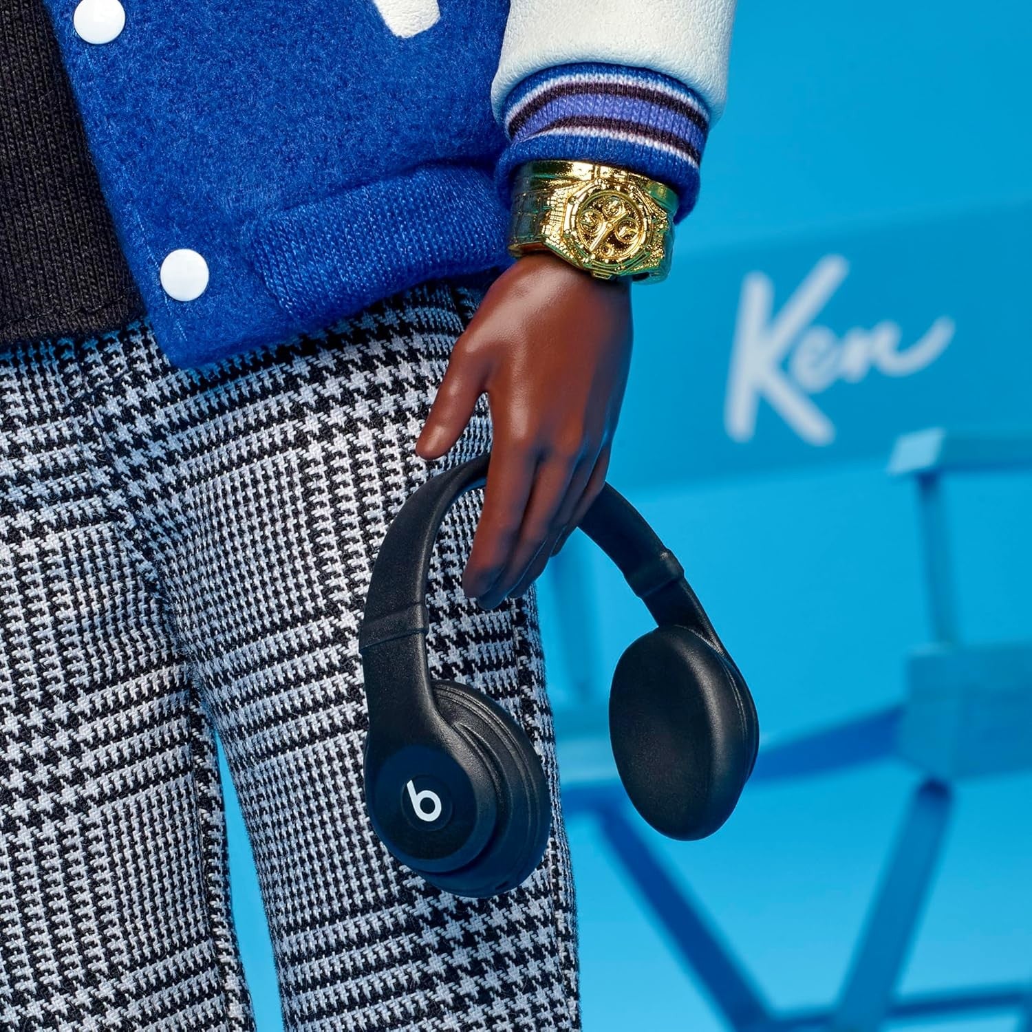 Barbie Signature - LeBron James Kenbassadors