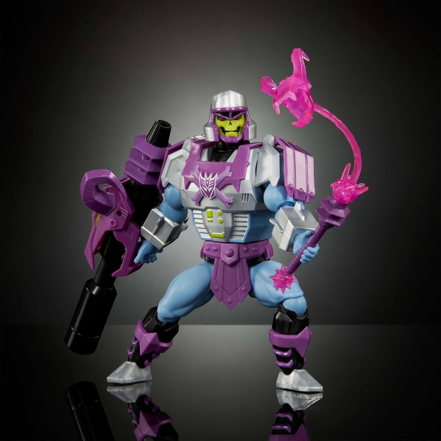 Masters of the Universe X Transformers - Megatron Armor Skeletor