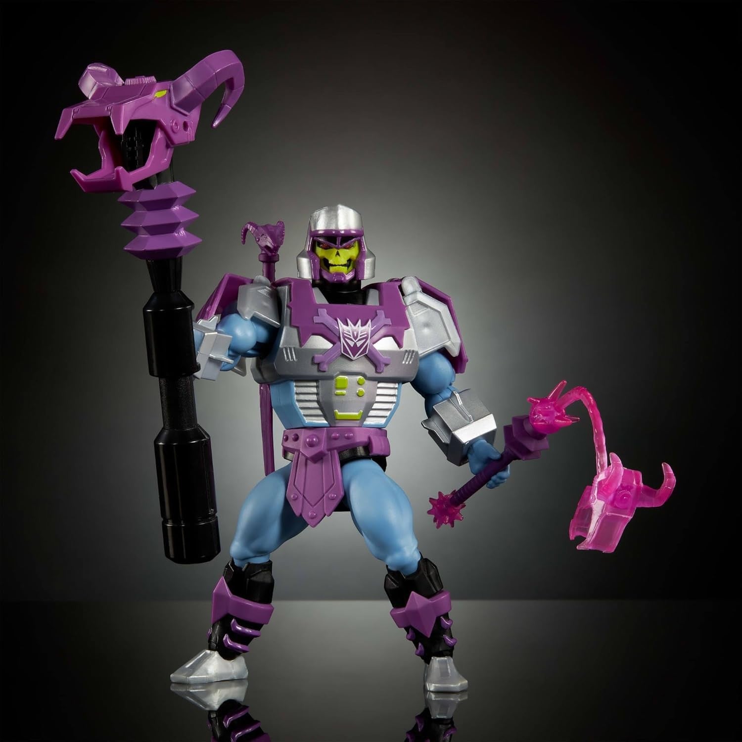 Masters of the Universe X Transformers - Megatron Armor Skeletor