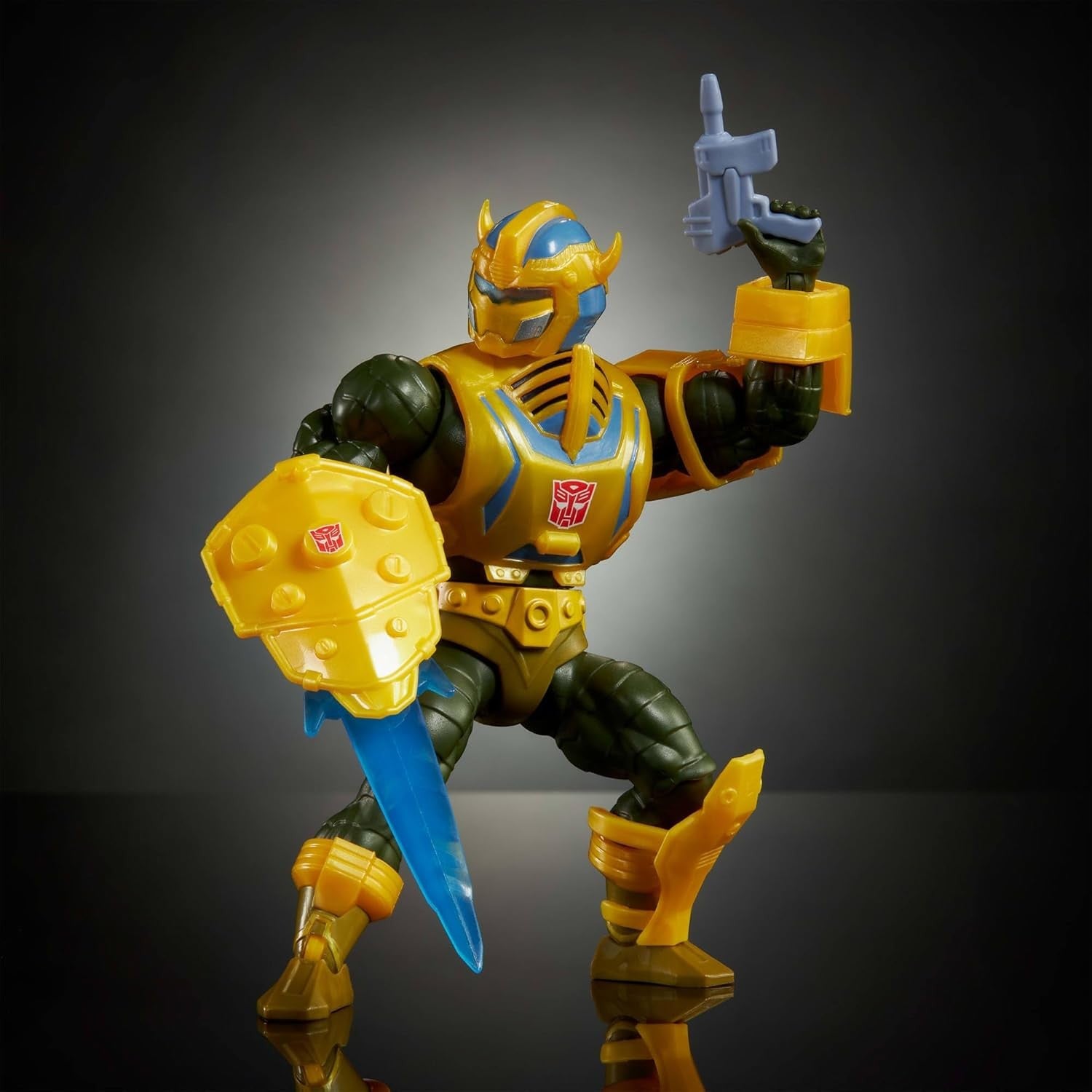 Masters of the Universe X Transformers - Bumblebee Armor Man At Arms
