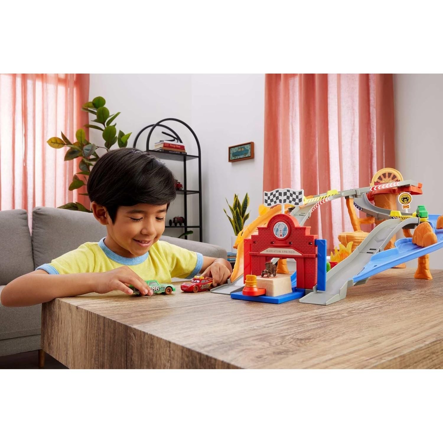 Mattel CARS - Sfreccia e Soccorri Circuito per Soccorso Stradale - JFL57