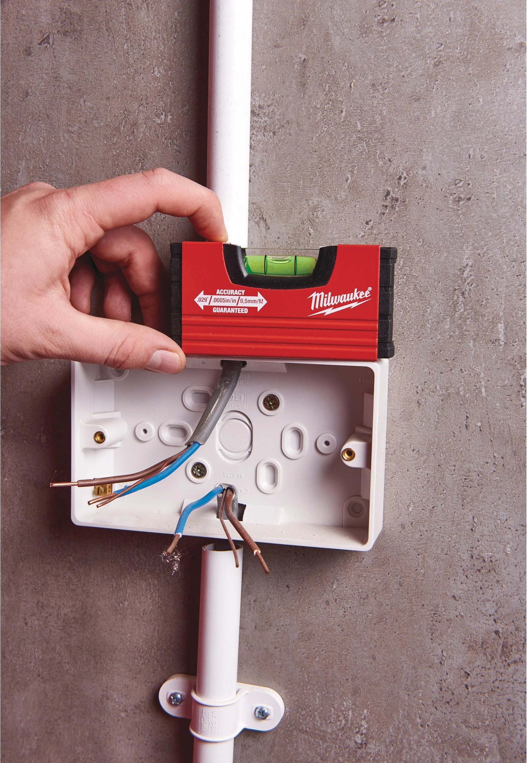 Milwaukee Livella a bolla mini 10 cm Leggera e Compatta