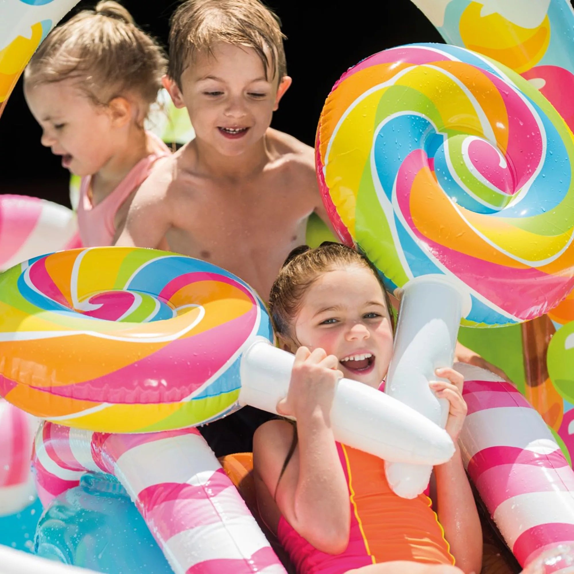 Intex 57149 Play Center Caramelle – Piscina Gonfiabile con Giochi Acqua