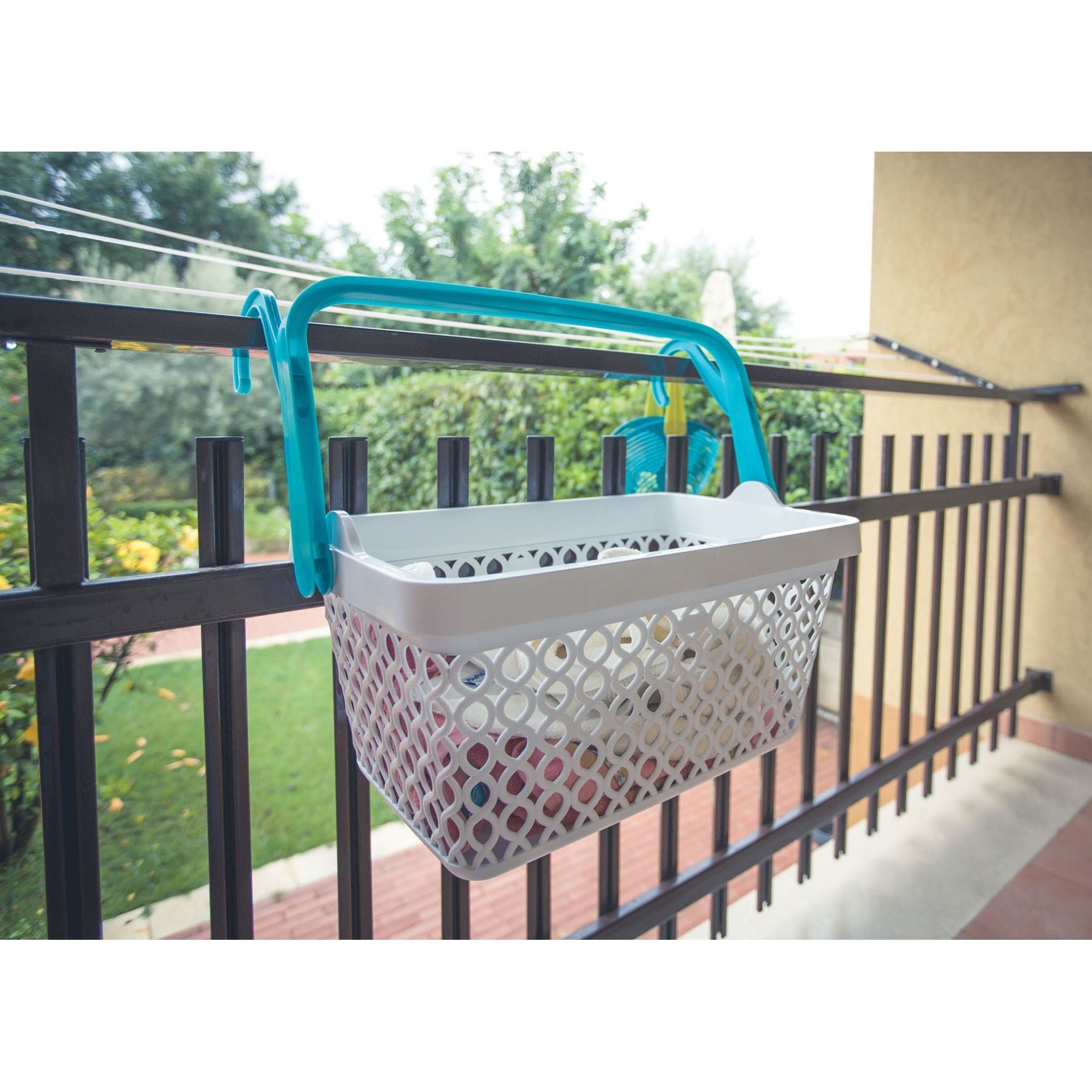 Ecoplast Cesta Multiuso Portabiancheria Stendibiancheria OOPLA Con Ganci