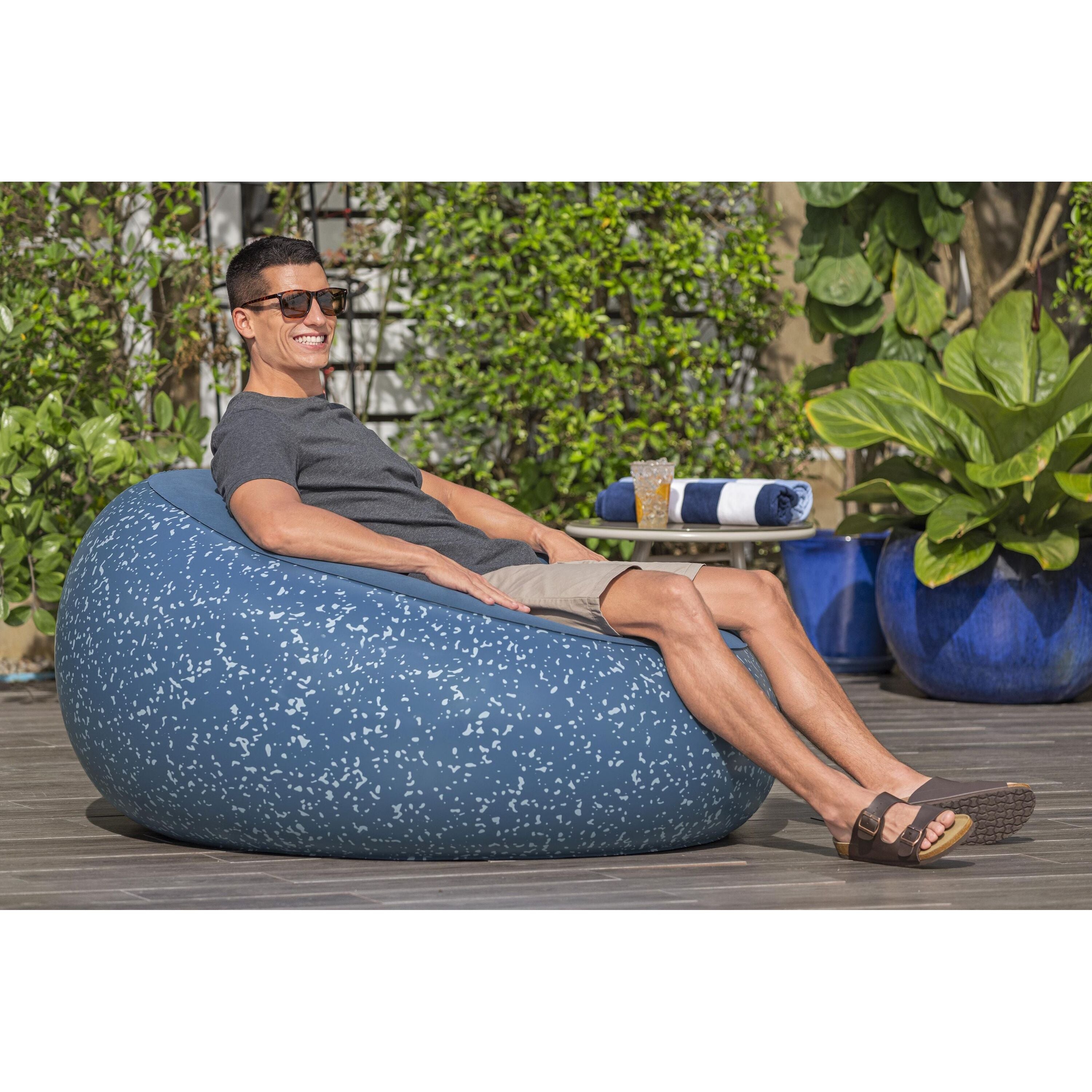 Bestway Poltrona Pouf Gonfiabile – seduta morbida regolabile, 112x112x66 cm