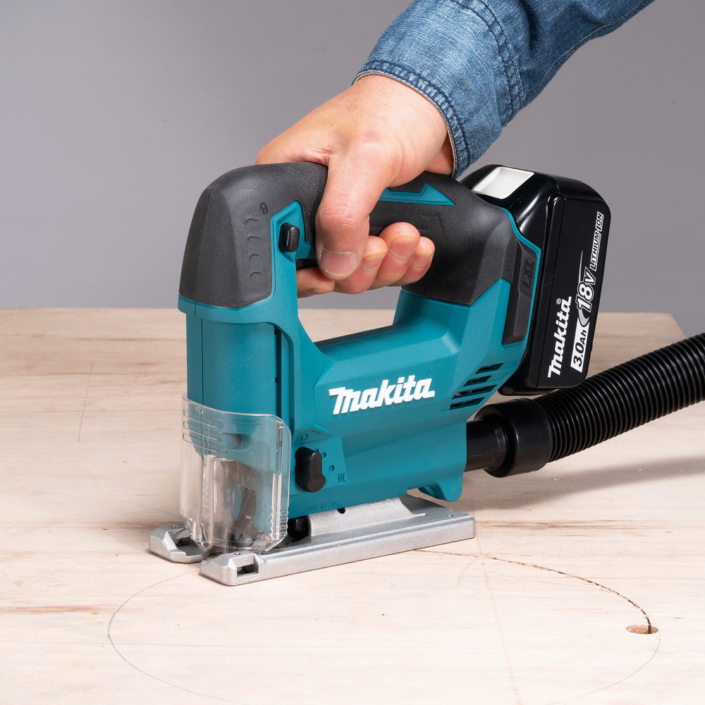 Makita DJV186SFJ – Seghetto Alternativo LXT 18V Kit 2 Batterie 3,0Ah e Valigetta Makpac
