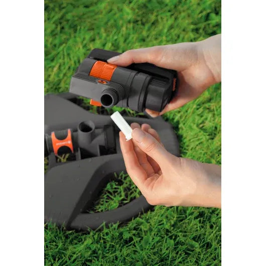 Gardena AquaZoom Compact – Irrigatore Oscillante per Aree Compatte