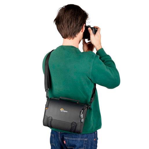 LOWEPRO BORSA ADVENTURA SH 140 III BALCK