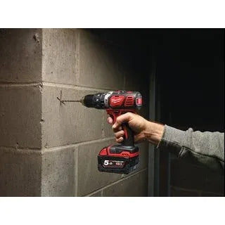 Milwaukee M18 BPD-202C Trapano avvitatore a percussione kit 2 batterie e valigetta