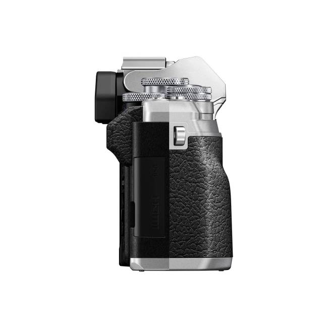 Olympus OM-D E-M10 Mark IV - GARANZIA ITALIA POLYPHOTO 2 ANNI